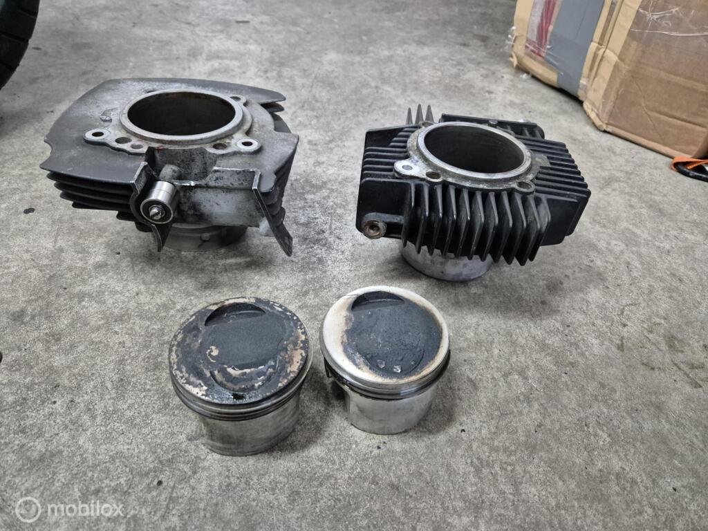 Cilinders zuigers boring 82 Pantah, Motoren, Gebruikt, Factorystore.service@ducati.com, Ophalen of Verzenden, Via Antonio Cavalieri Ducati, 74/5, 74/6, 40132 Bologna BO