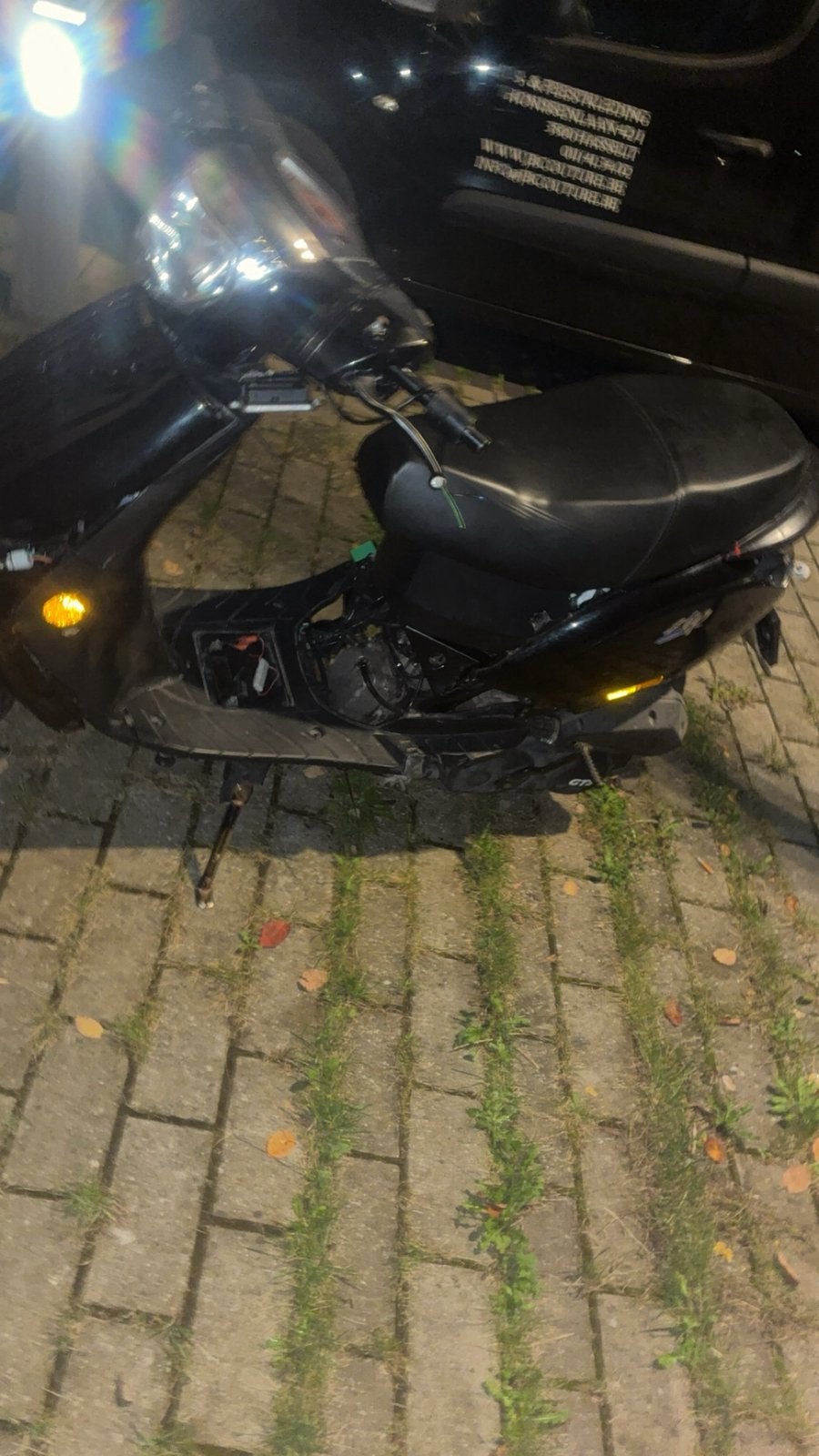 Deze brommer te ruil of te koop, Fietsen en Brommers, Ophalen, Zo goed als nieuw, Zip
