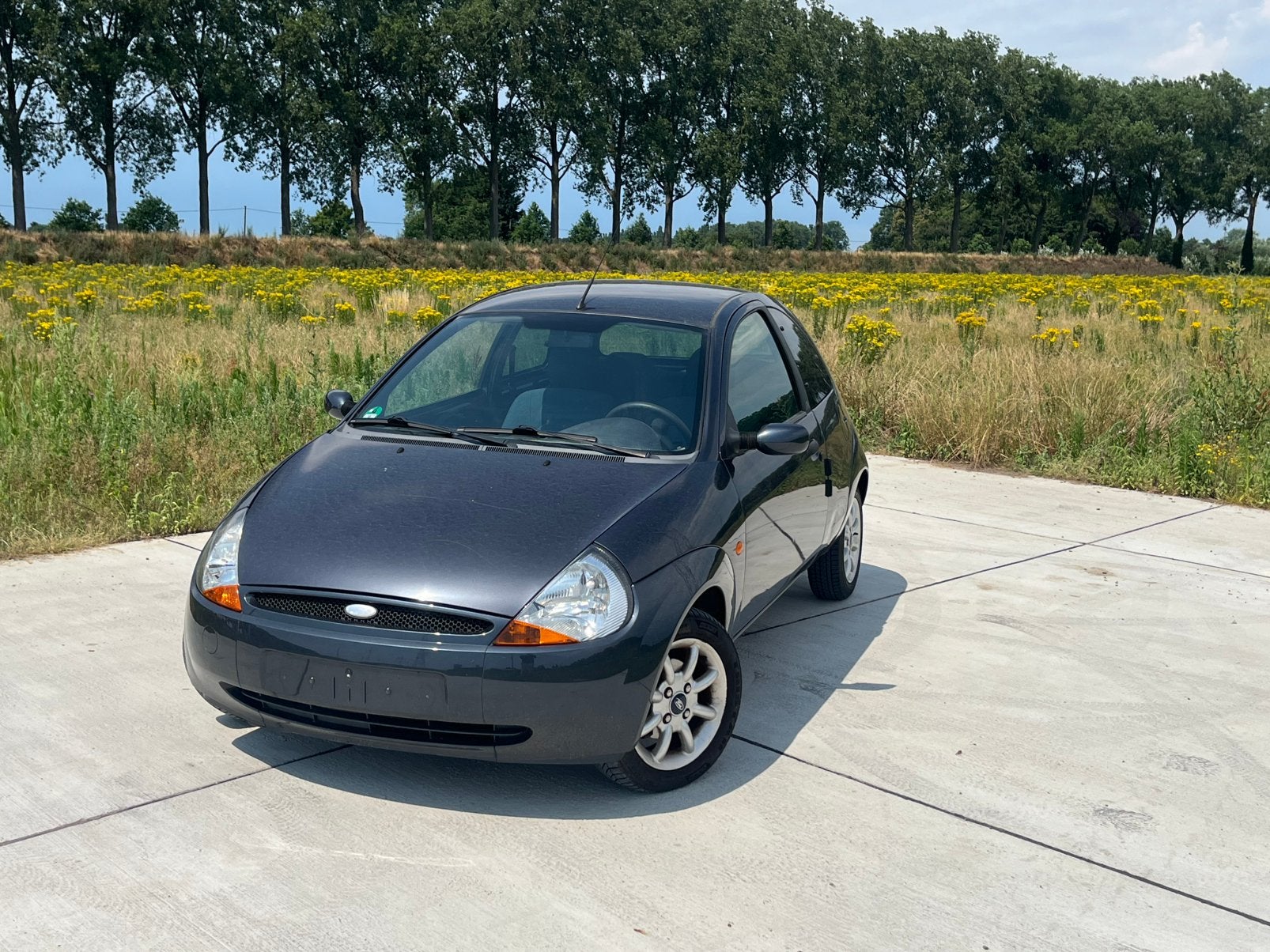 Ford Ka Benzine - 93000km AIRCO, Auto's, Voorwielaandrijving, 4 zetels, Stof, Ka