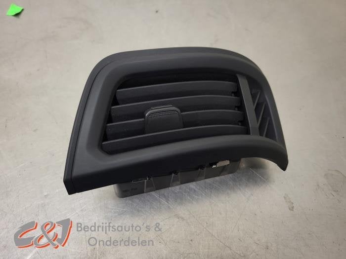 Grille aération tableau de bord d'un Renault Trafic, Renault, -, 3 mois de garantie, Utilisé