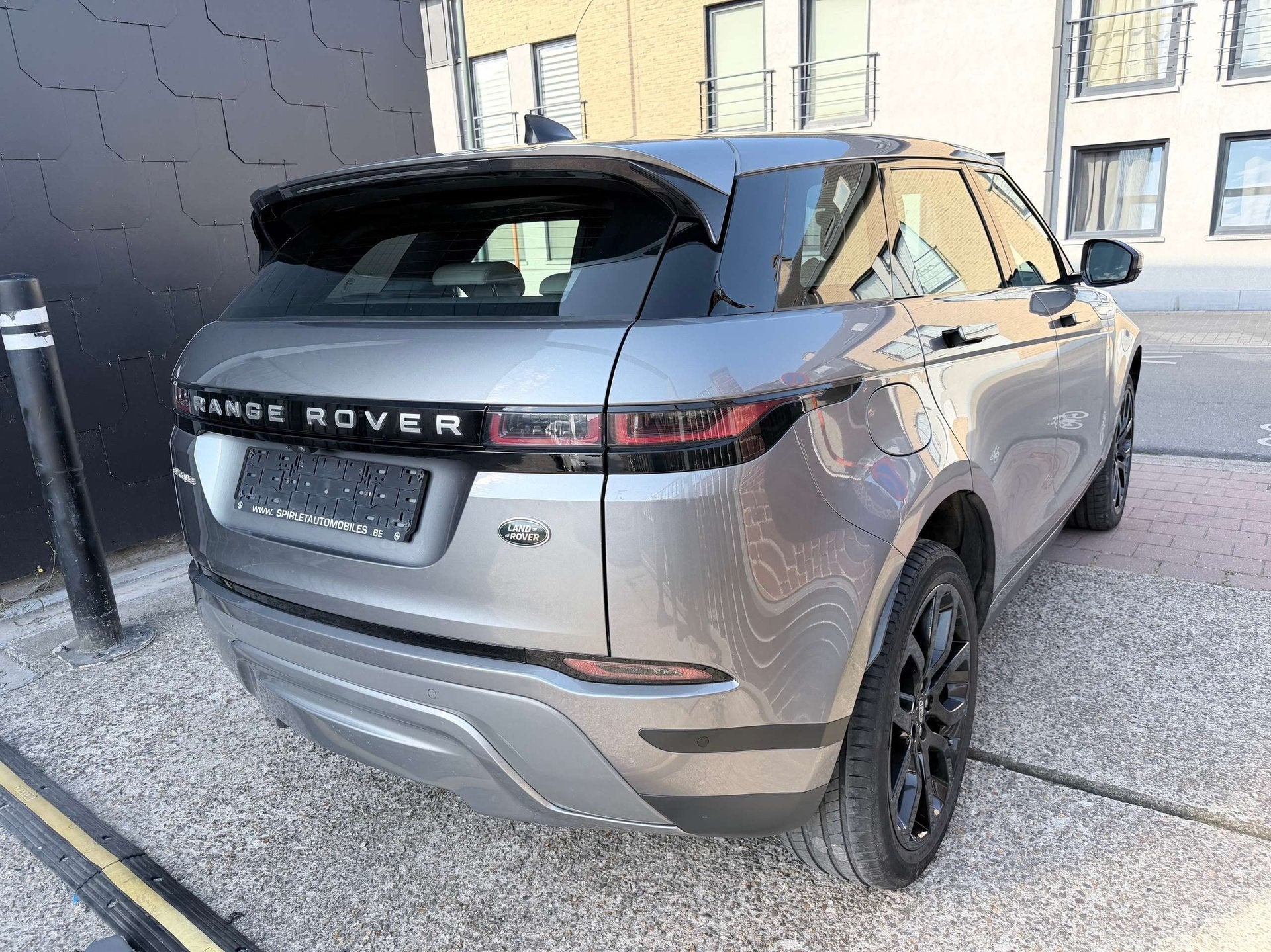Land Rover Range Rover Evoque 2.0 HYBRID AUTOMAAT | Apple Ca, Autos, https://public.car-pass.be/vhr/125cc5ae-1369-4e1d-b6f0-2f165998d7a5
