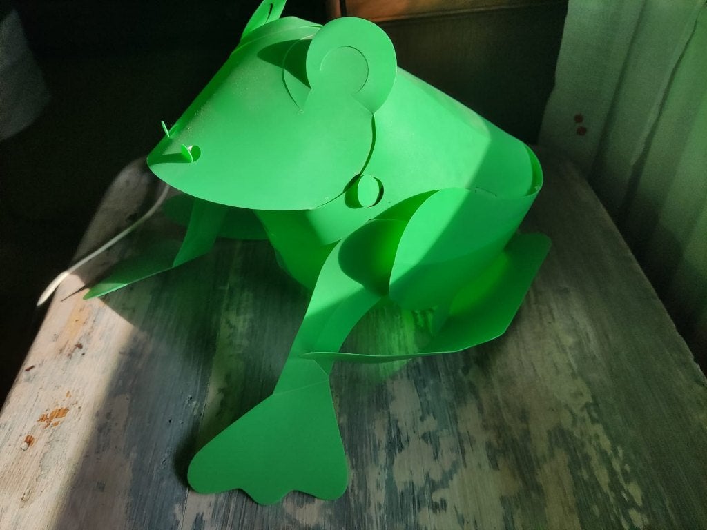Sculpture / lampe de grenouille en papier Ikea., Avec lumière, IKEA, Comme neuf, Enlèvement