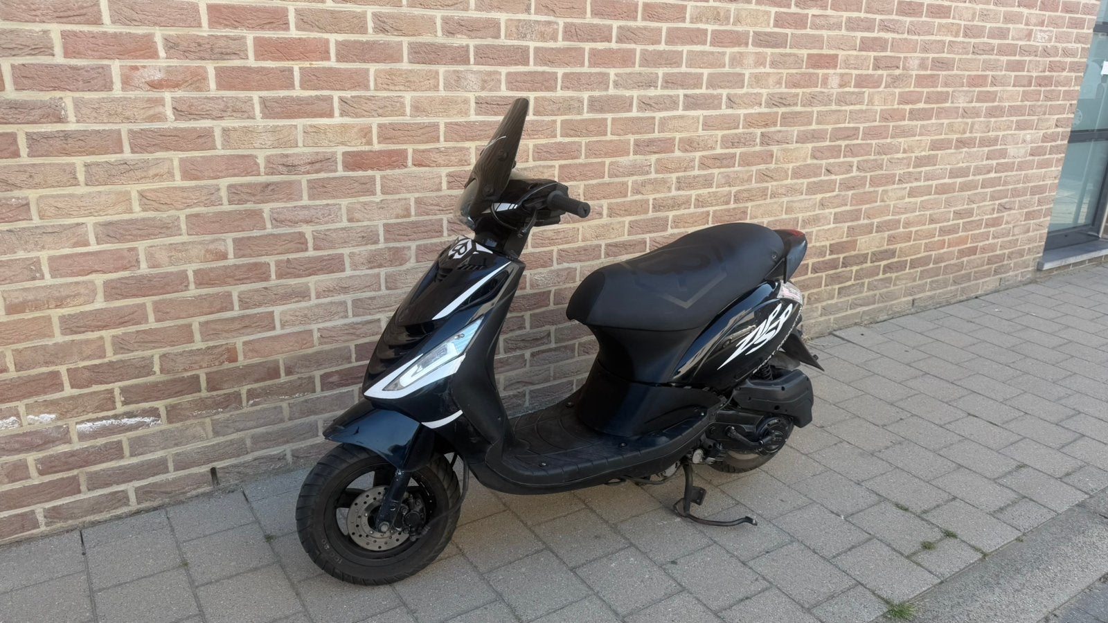 Piaggio zip (B-klasse), Fietsen en Brommers, Scooters | Piaggio, Ophalen of Verzenden, Zo goed als nieuw, Zip