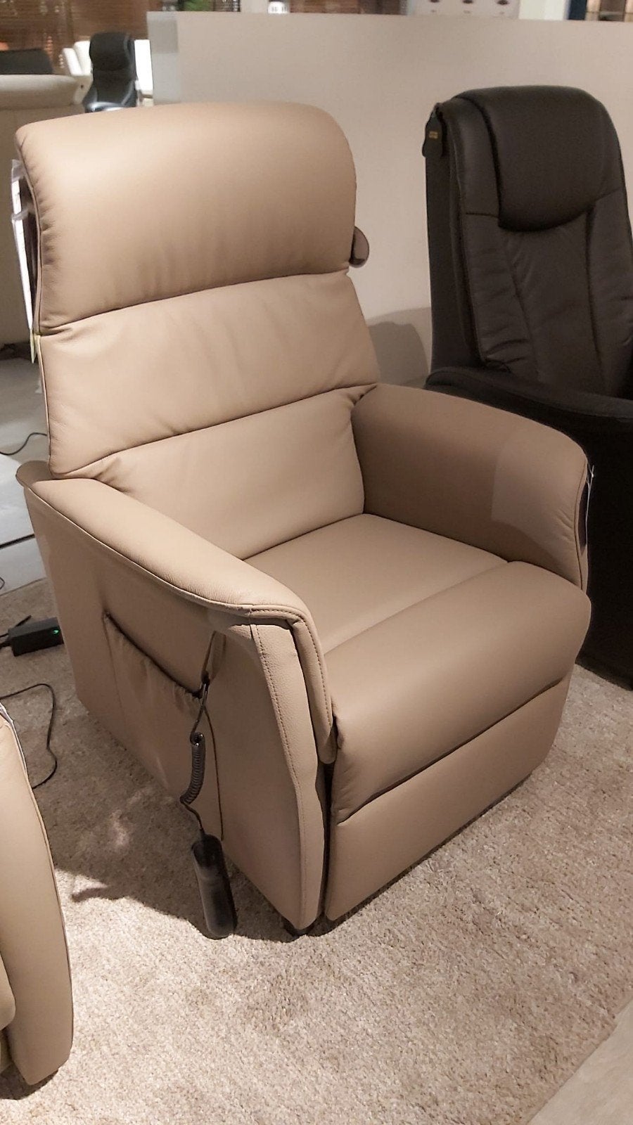 Fauteuil inclinable électrique en cuir, différentes position, Enlèvement