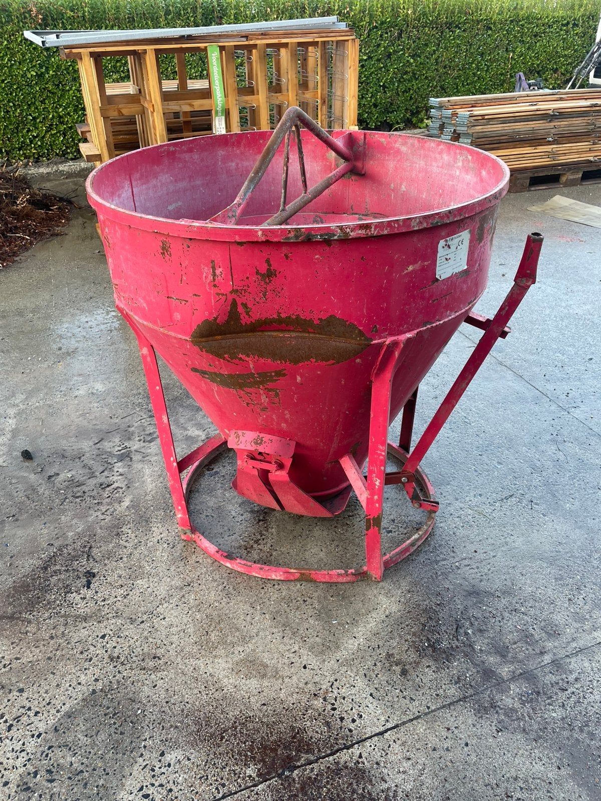 Betonkubel 400 liter, Ophalen, Zo goed als nieuw