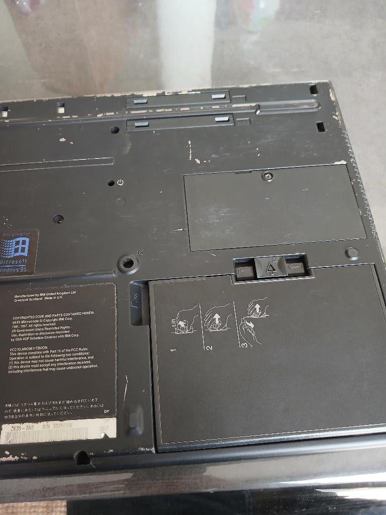 Pc portable vintage ibm, Computers en Software, Vintage Computers, Ophalen
