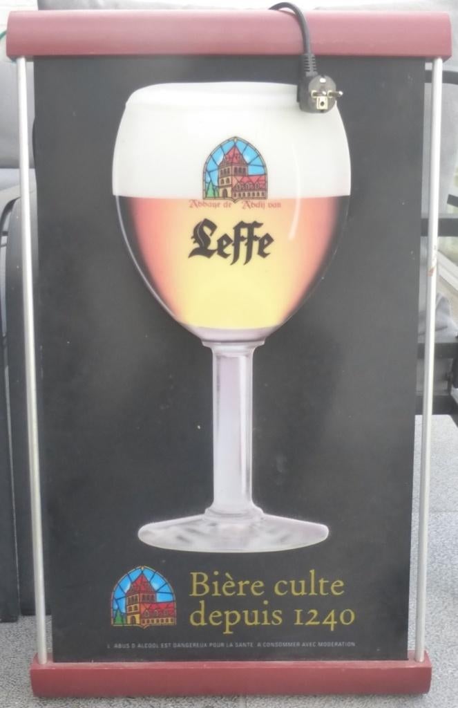 Caisson à lumière LEFFE, Collections, Marques & Objets publicitaires, Enlèvement, Utilisé, Table lumineuse ou lampe (néon)