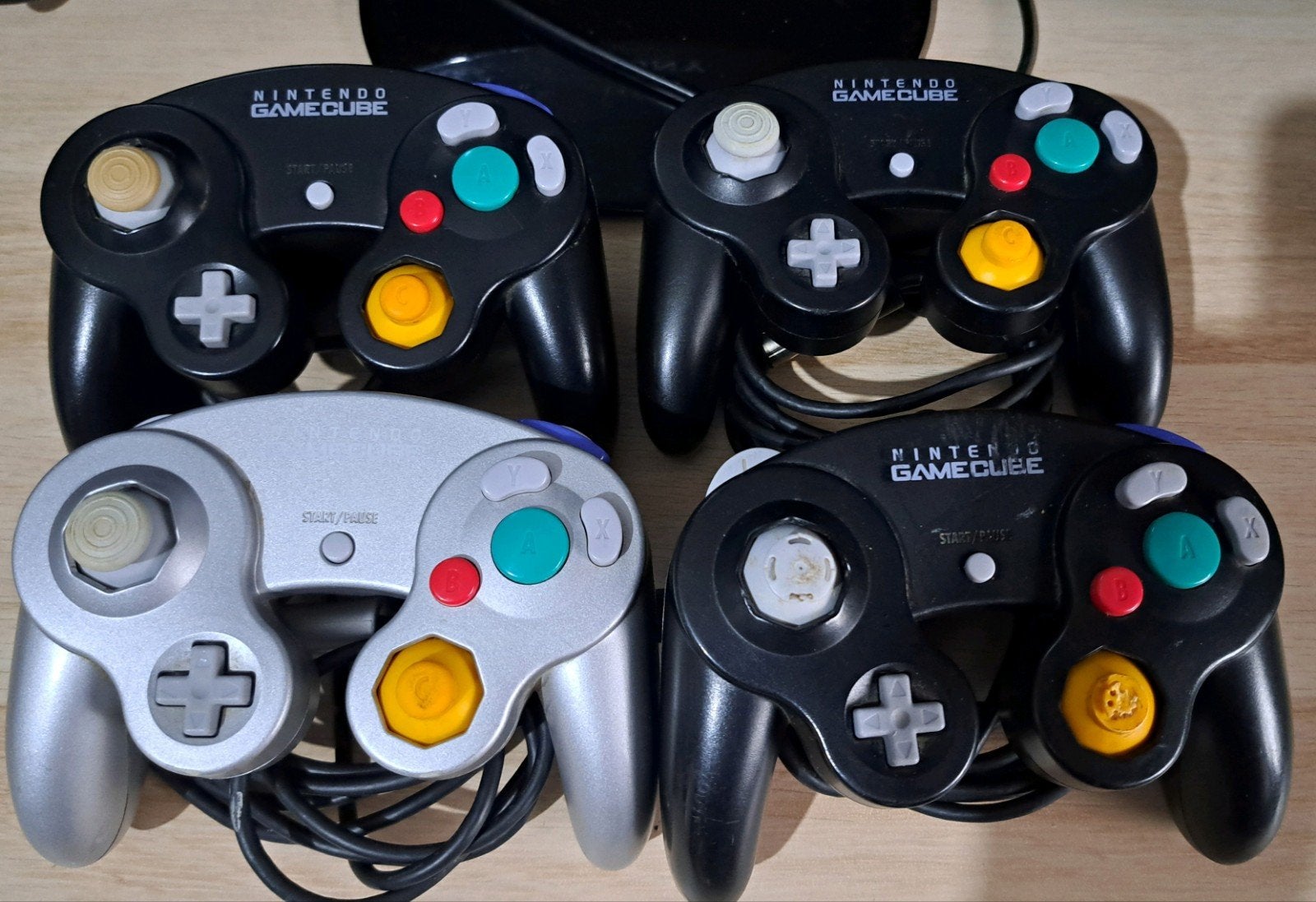 Officiële Nintendo Gamecube-controllers 25 euro per stuk!, Games en Spelcomputers, Spelcomputers | Nintendo GameCube, Ophalen