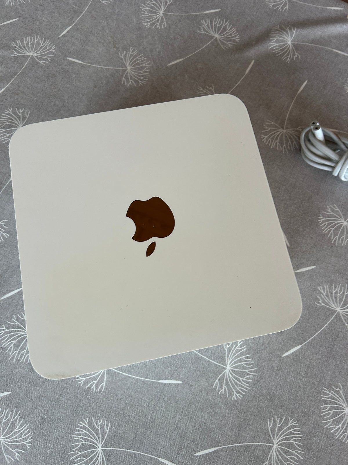 Apple airport 3  stuks 50 euro voor de 3 toestellen, Computers en Software, Ophalen of Verzenden, Zo goed als nieuw, Overige modellen