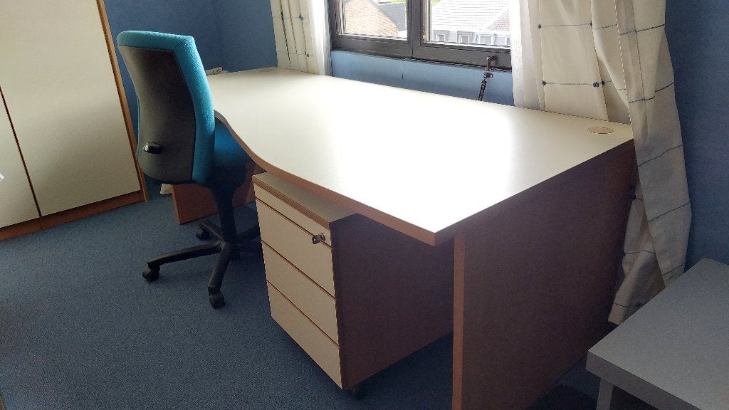 Superbe bureau design 70x200 parfait état, Maison & Meubles, Autres marques, Autres types, Comme neuf, Moderne