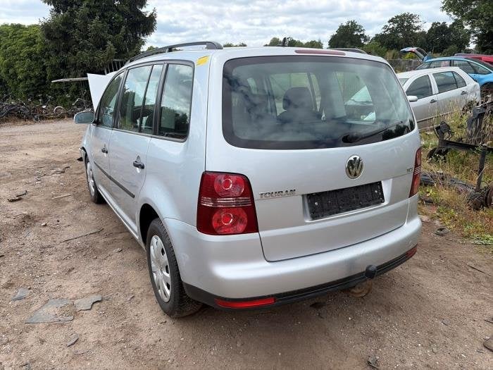 Achterbumper van een Volkswagen Touran (LA7W), Gebruikt, -, Volkswagen, -