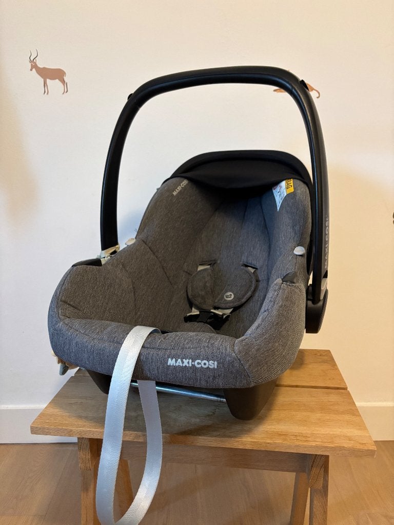 Maxi Cosi cabriofix I-size, Kinderen en Baby's, Autostoeltjes, Ophalen, Autogordel of Isofix, Gebruikt, 0 t/m 13 kg