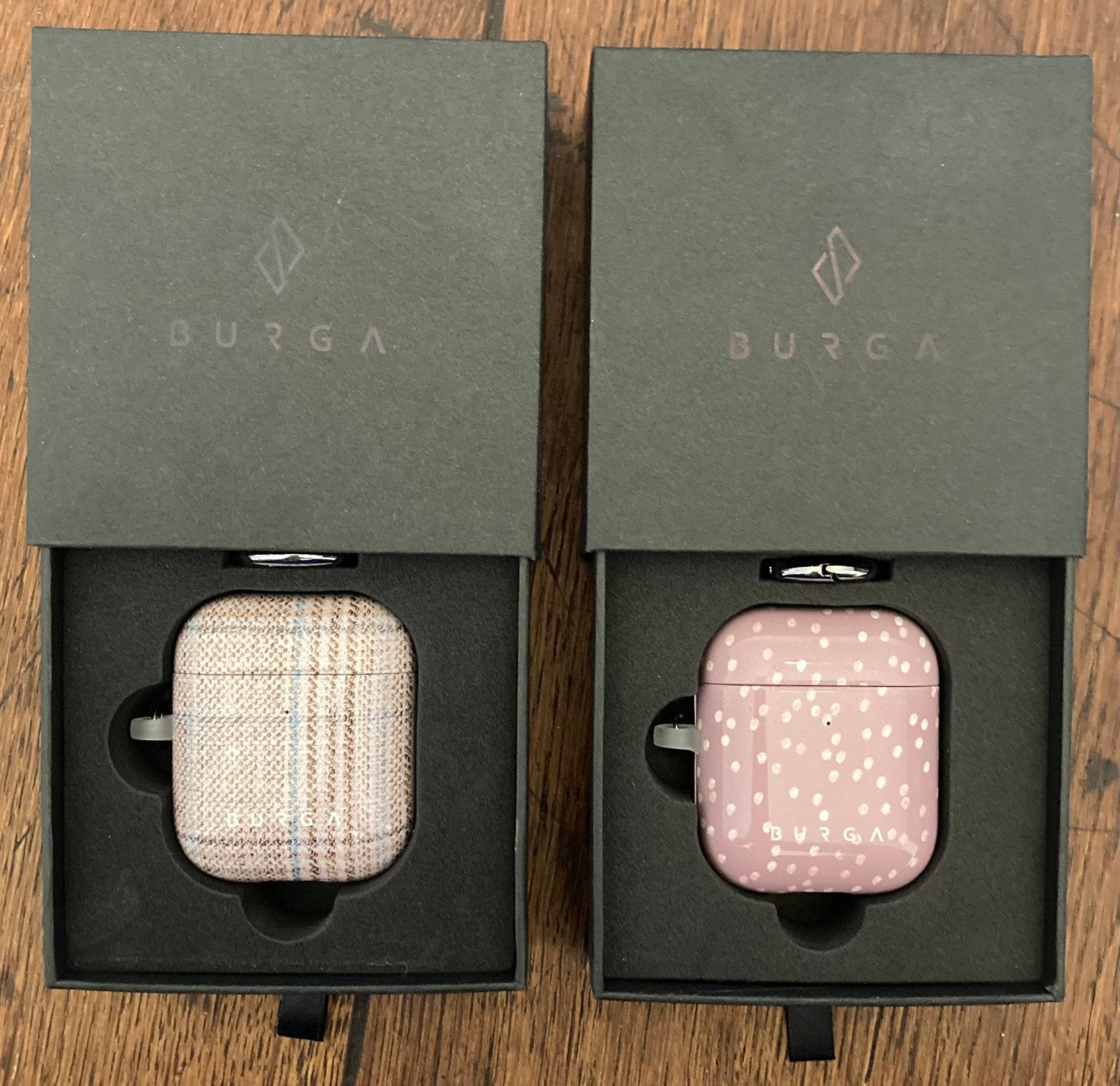 2 Apple AirPods hoesjes 1e en 2e generatie, Telecommunicatie, Mobiele telefoons | Hoesjes en Screenprotectors | Apple iPhone, Nieuw