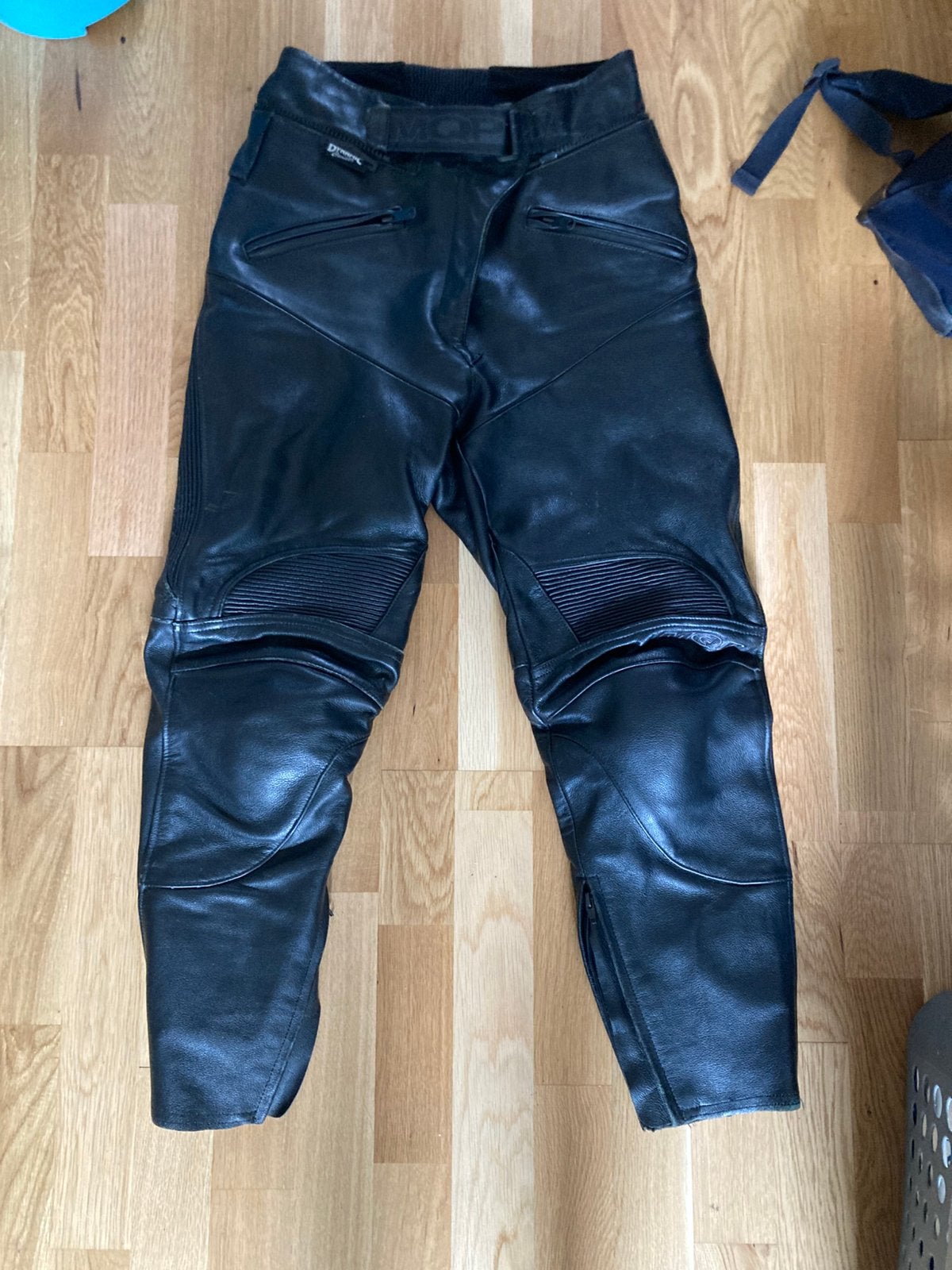 Motorbroek vrouwen leder maat 38 medium, Ophalen of Verzenden, Tweedehands, Dames, Broek | leer