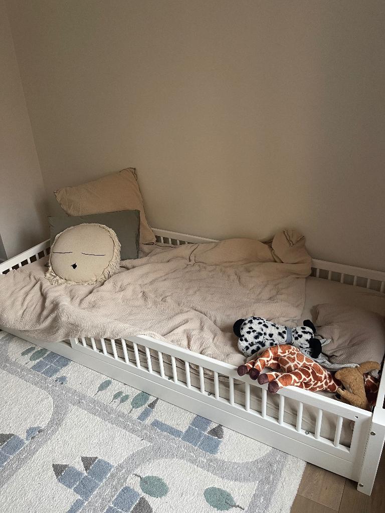 Kinderbed Tommy 90x200 van Petit Puk, Sommier à lattes, Enlèvement, 180 cm ou plus, 85 à 100 cm