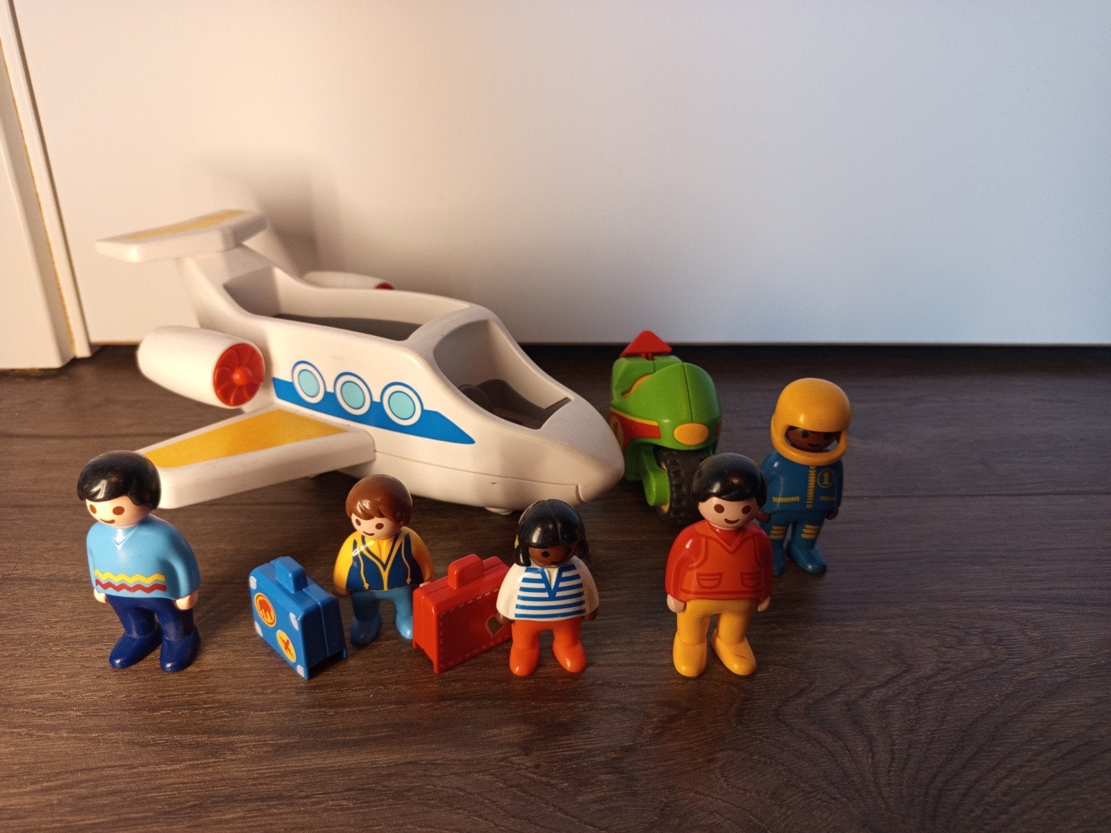 Playmobil Vliegtuig en Brommer met 5 mannetjes en 2 koffers, Ophalen, Complete set, Voertuig, Zo goed als nieuw