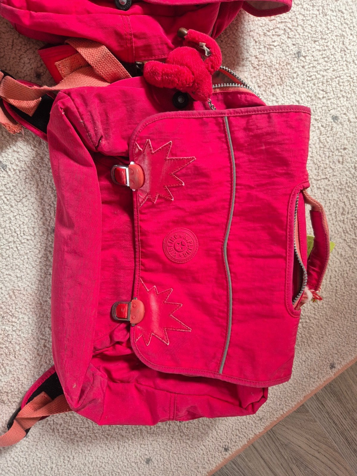 Deux cartables Kipling, Enlèvement ou Envoi