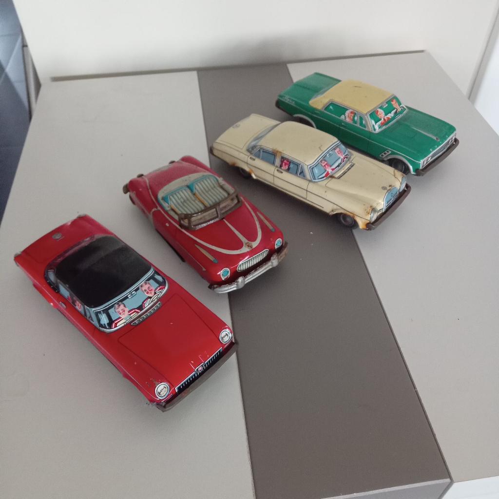 LOT DE VOITURES JAPONAISES EN TOLE +- 1/40, Enlèvement ou Envoi, Voiture