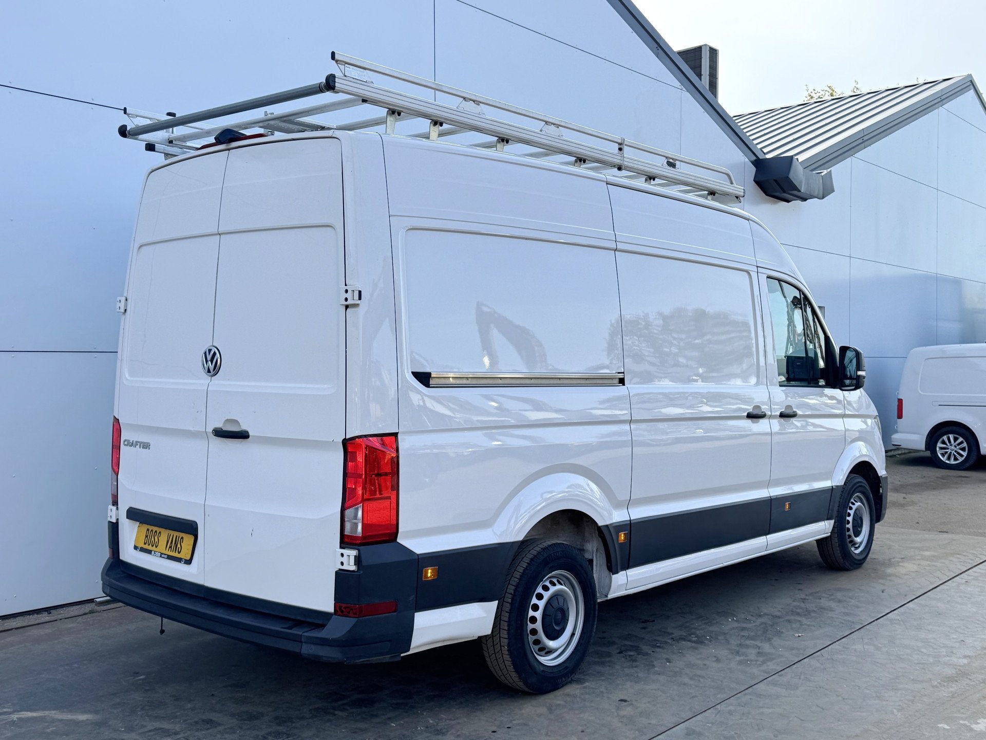 Volkswagen Crafter 2.0 TDI 140 PK Imperiaal Glasresteel Glas, Auto's, Voorwielaandrijving, Stof, Gebruikt, Zwart