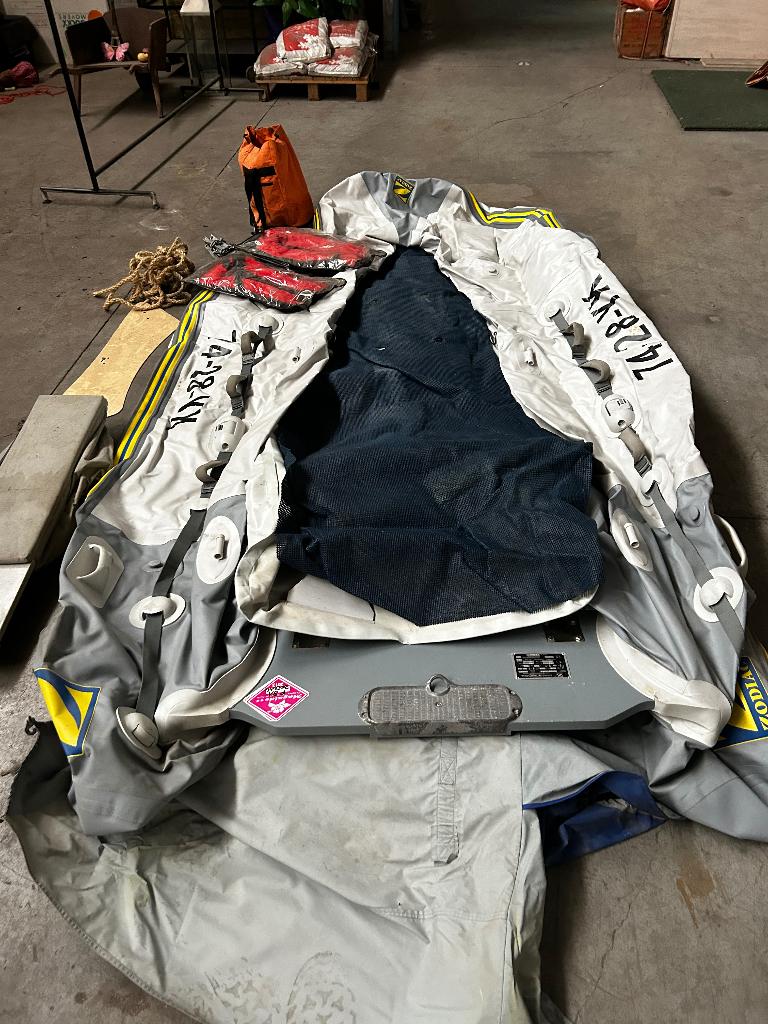 Zodiac + 15pk Mercury + toebehoren, Watersport en Boten, Rubberboten, Ophalen, Gebruikt, 15 pk, Inclusief motor