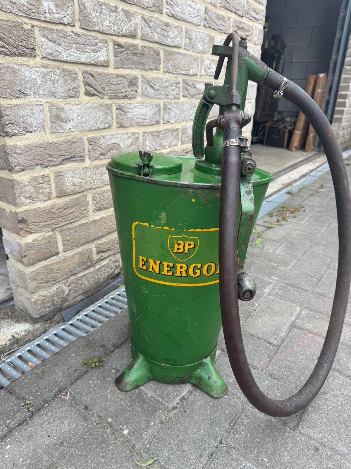 BP Energol olie-/smeermiddeldispenser met handpomp vintage, Ophalen