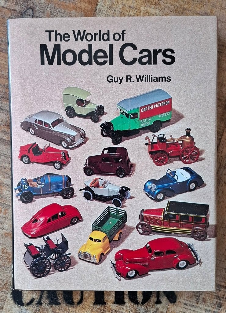 Livre WORLD MODEL CARS (GB) Edition 1976 Printed Japan NEUF, Boeken, Auto's | Boeken, Ophalen of Verzenden, Nieuw, Algemeen
