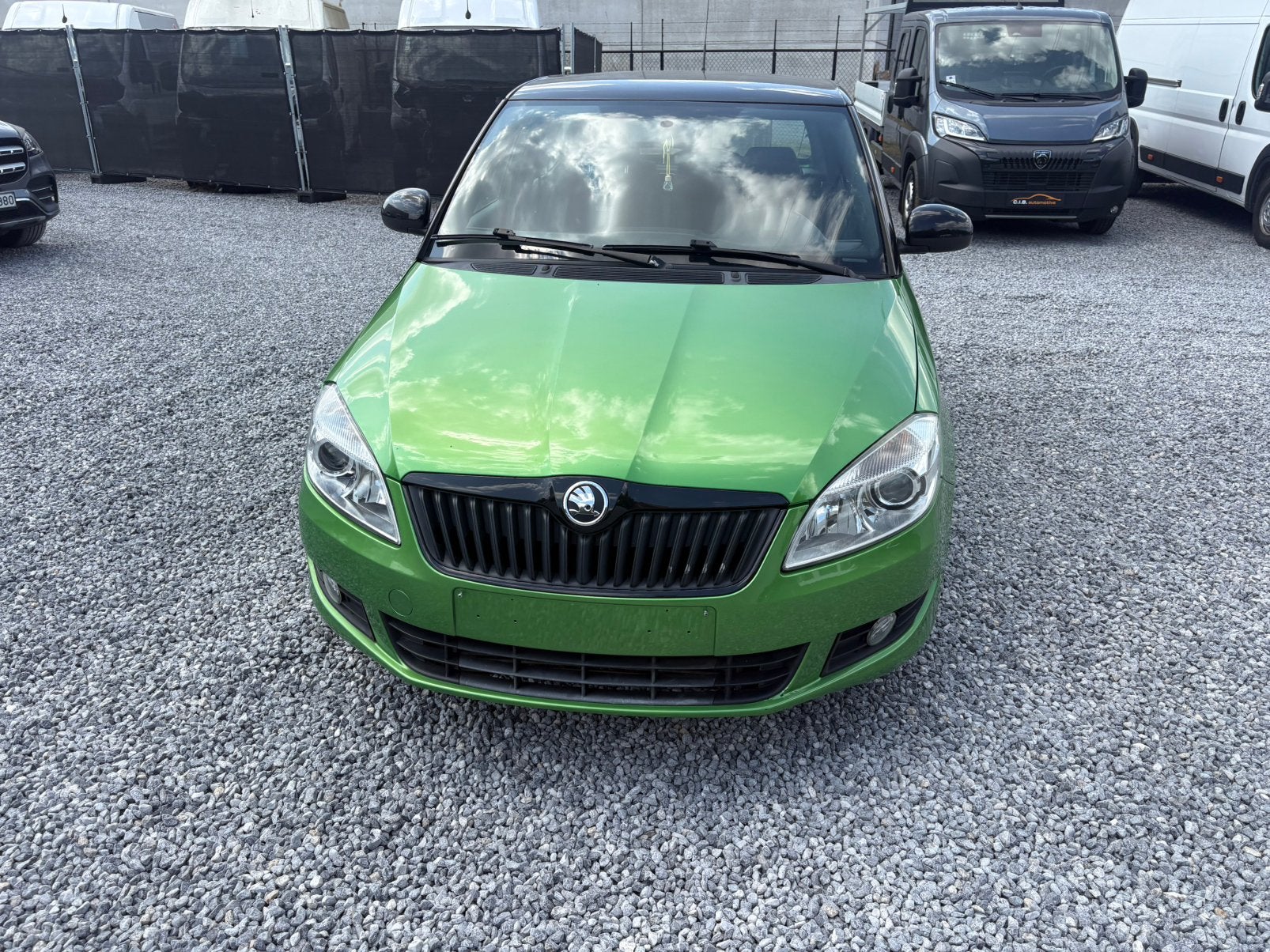 Skoda. Vrs2010. €5000, Autos, Skoda, Euro 5, Achat, 5 portes, Berline