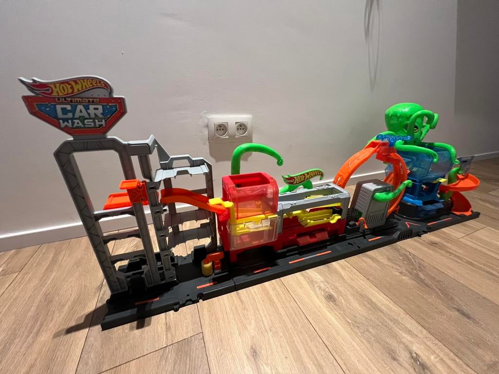 Hotwheels carwash (opvouwbaar), Kinderen en Baby's, Ophalen, Zo goed als nieuw
