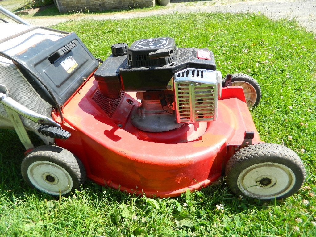 TONDEUSE TORO, Tondeuse rotative, Tondeuses à gazon à essence, Utilisé, Vitesses