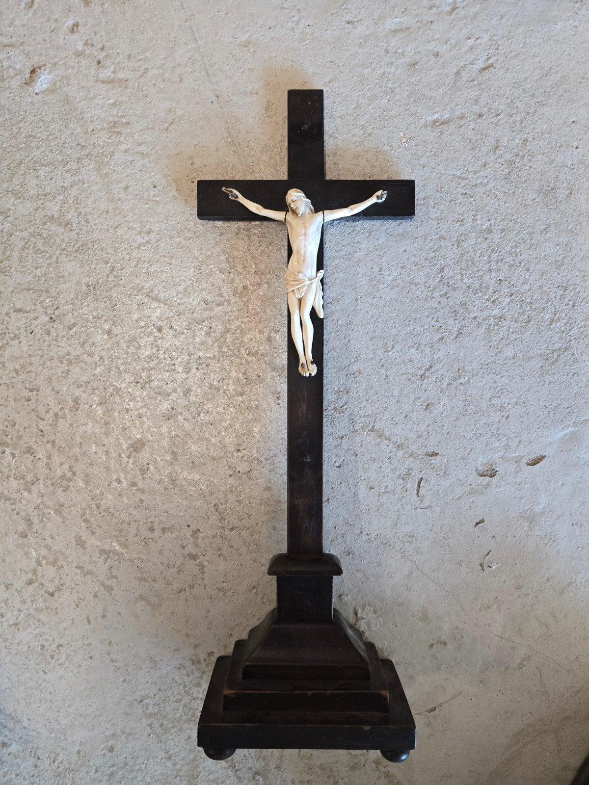 Antiquités Corpus Christi (ivoire), Enlèvement ou Envoi