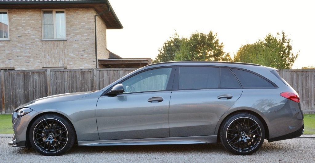 C 180 Break AMG 9G-Tronic*C63 AMG LOOK*FULL OPTION*EXLUSIVE*, Autos, Achat, Euro 6, Entreprise, Garantie prolongée