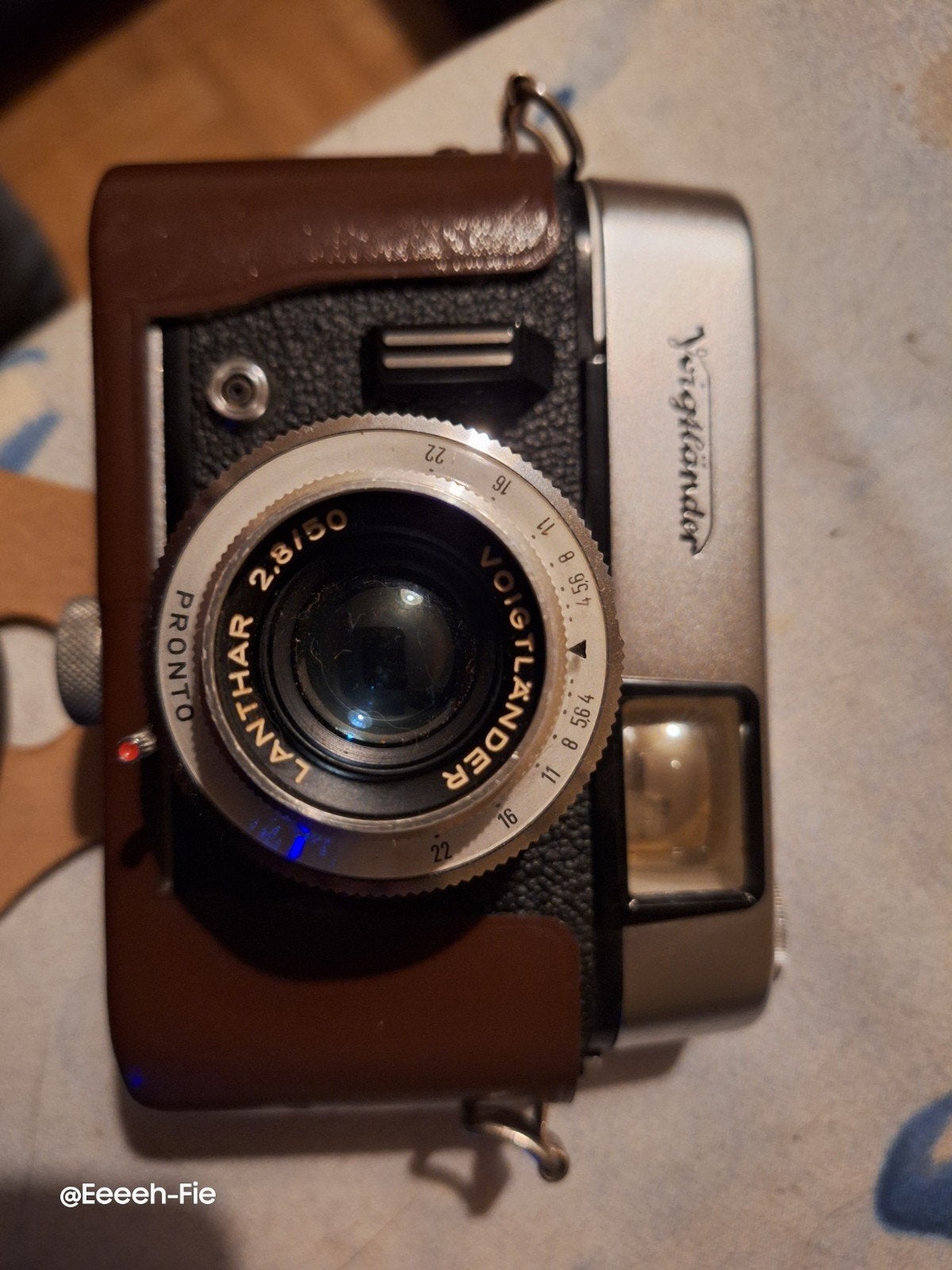 camera Voigtlander Vito C, Enlèvement