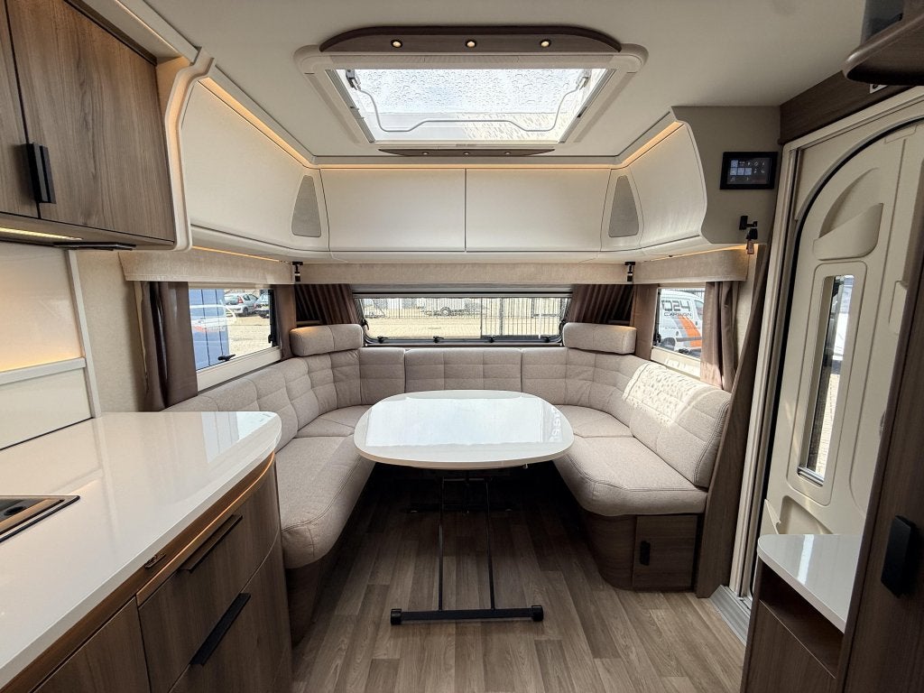 Kabe Smaragd 520 XL KS, Caravans en Kamperen, Rondzit, Bedrijf, Kabe, 6 tot 7 meter