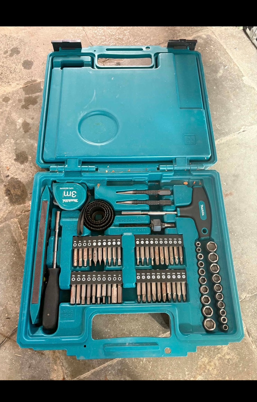 Gereedschap koffer van makita, Ophalen, Zo goed als nieuw, Makita
