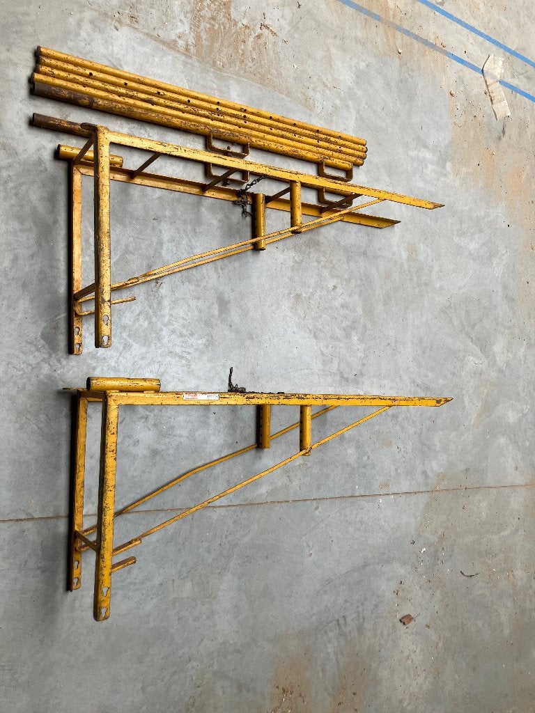 Supports et accessoires pour échafaudages, Enlèvement, Utilisé, Échafaudage de toiture