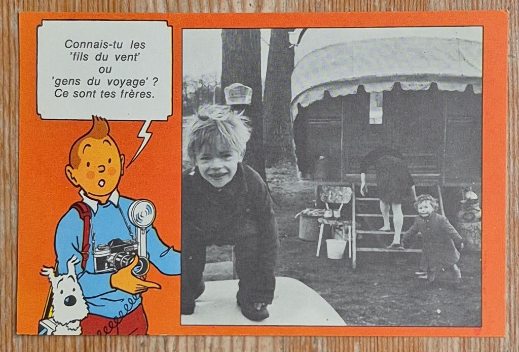 Tintin carte postale Caritas Secours 1975 Hergé Kuifje, Enlèvement ou Envoi, Tintin, Comme neuf, Autres types