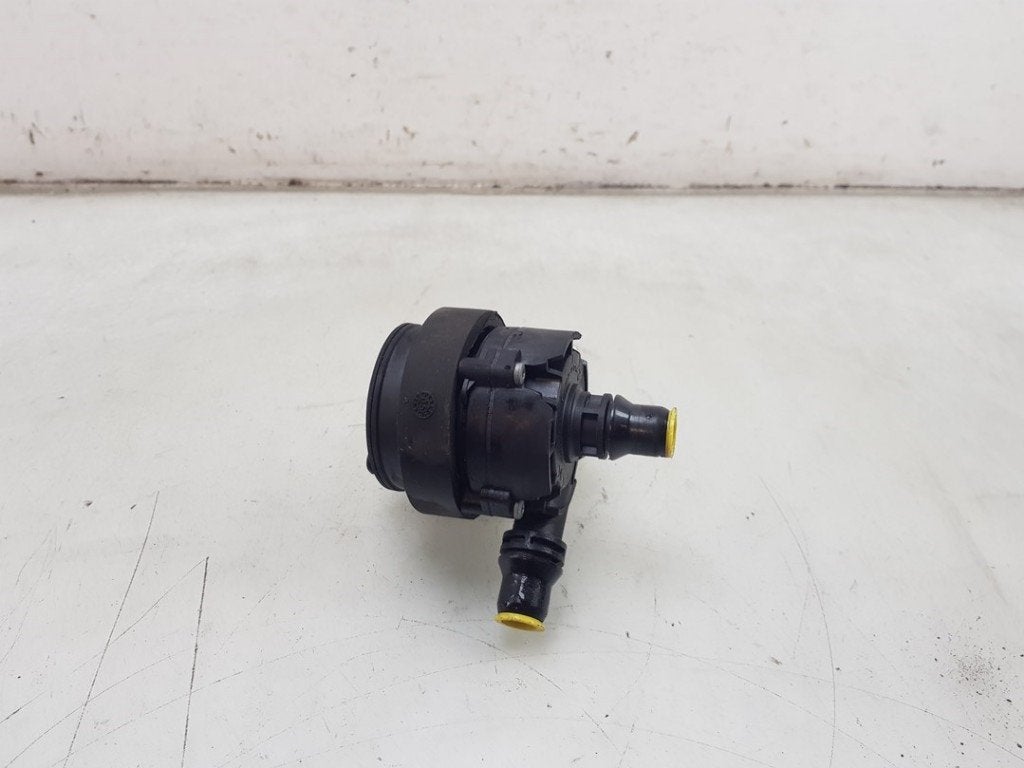 EXTRA WATERPOMP BMW X5 (F15) (01-2013/07-2018), Robert Bosch AG, Gebruikt, BMW, Robert-Bosch-Allee 1
74232  Abstatt, DE