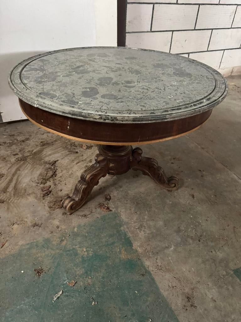 Tafel met marmeren blad, Enlèvement