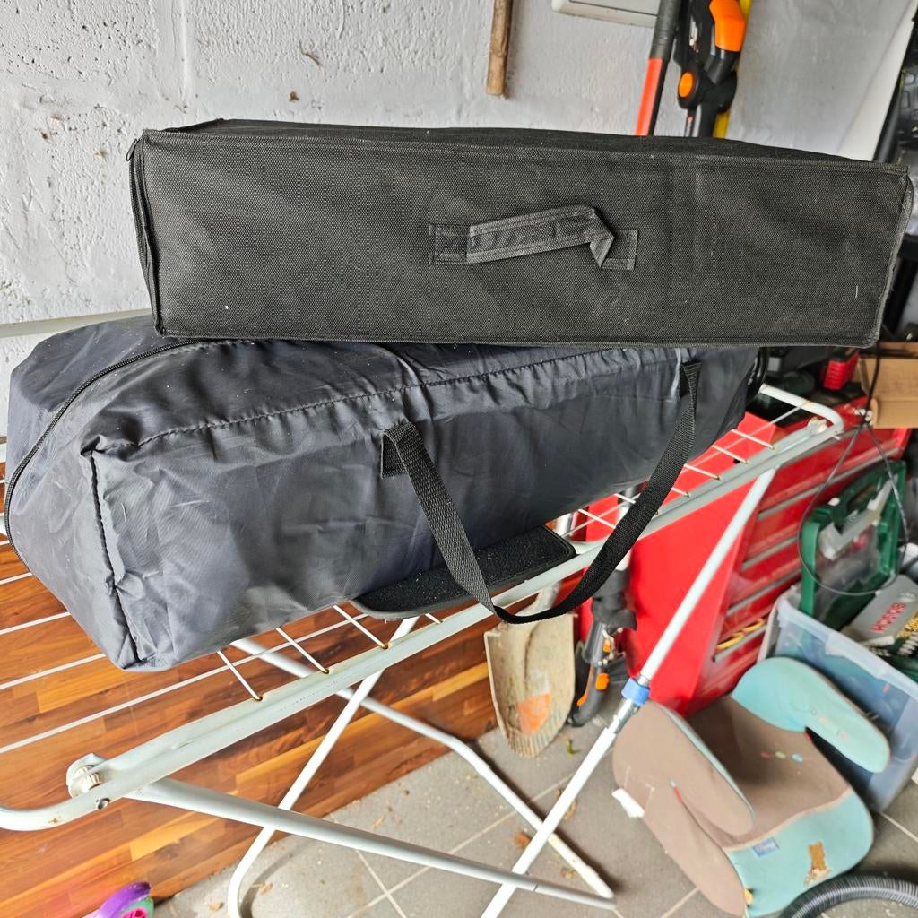 Lit parapluie avec roulettes avec ouverture+ gros matelas, Enlèvement, Matelas