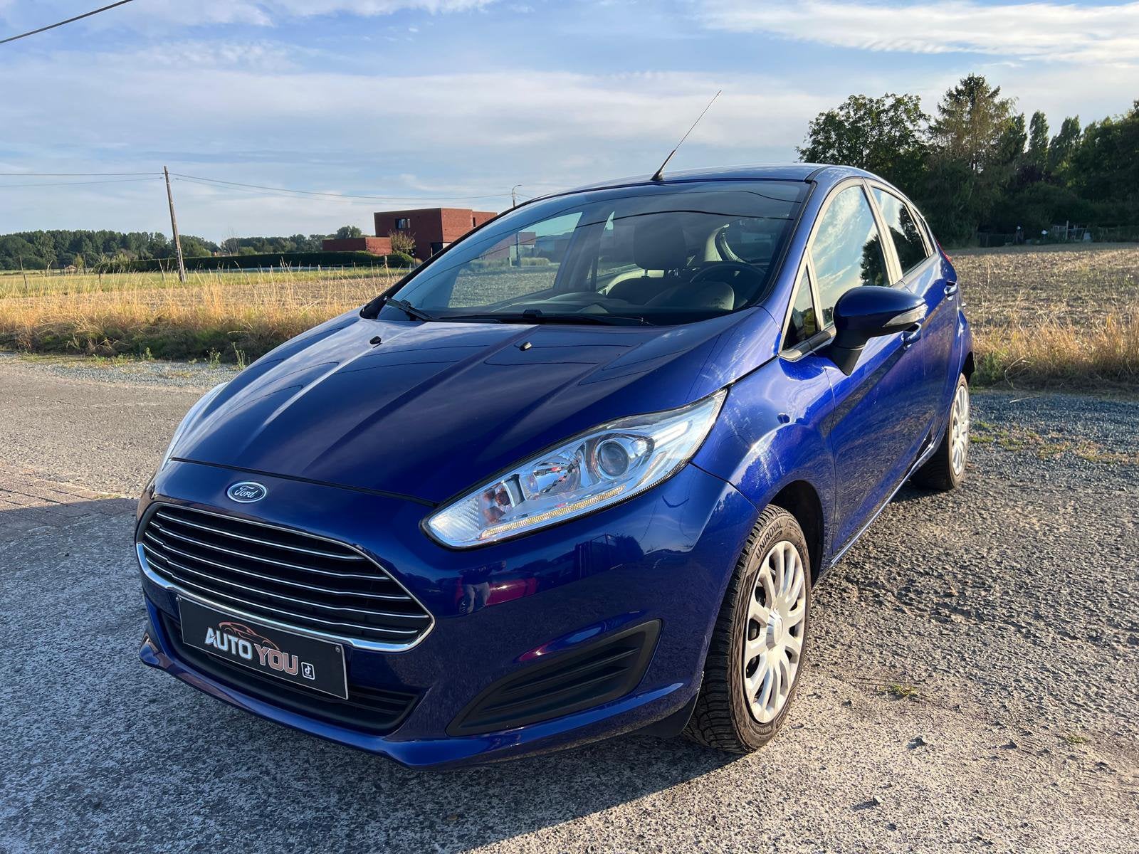 Ford Fiesta, Stof, Euro 6, Blauw, Grijs