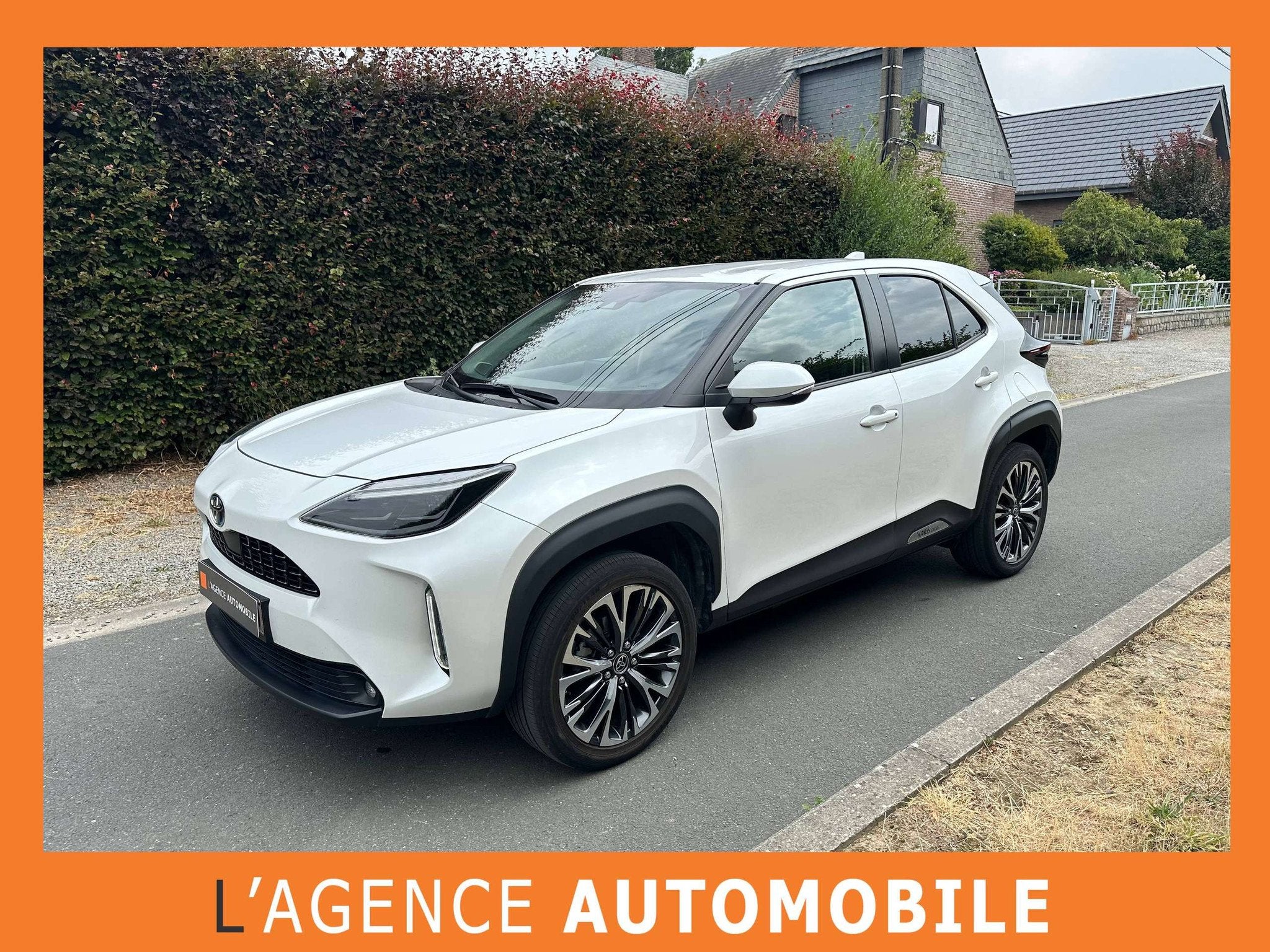 Toyota Yaris Cross Hybrid 1.5i VVT-i E-CVT - GARANTIE 75 M, Stof, Gebruikt, Euro 6, https://public.car-pass.be/vhr/ada8b580-9c5f-4650-b3d1-a9c74e1cfe25