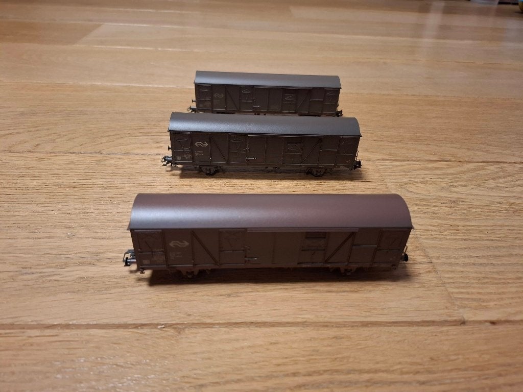 Märklin 47313 - Coffret de 3 wagons couverts NS, Hobby en Vrije tijd, Modeltreinen | H0, Zo goed als nieuw, Wagon, Märklin, NS