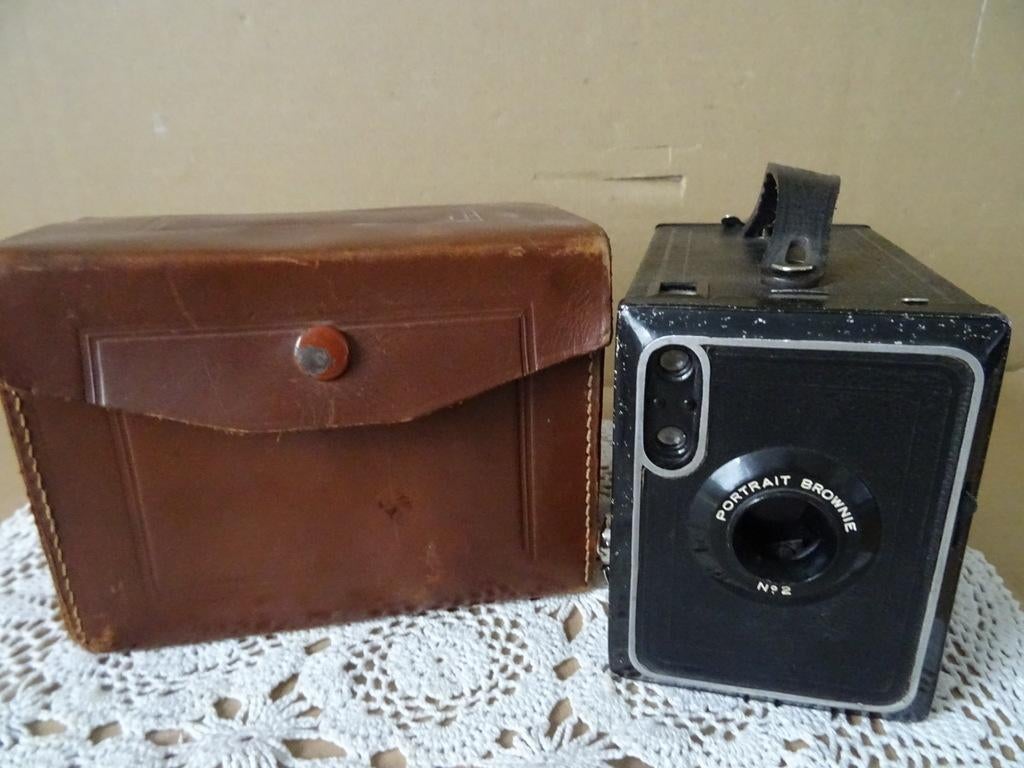 Antieke camera fotocamera Kodak portrait brownie no 2   1929, Gebruikt, Compact, Ophalen of Verzenden, Kodak