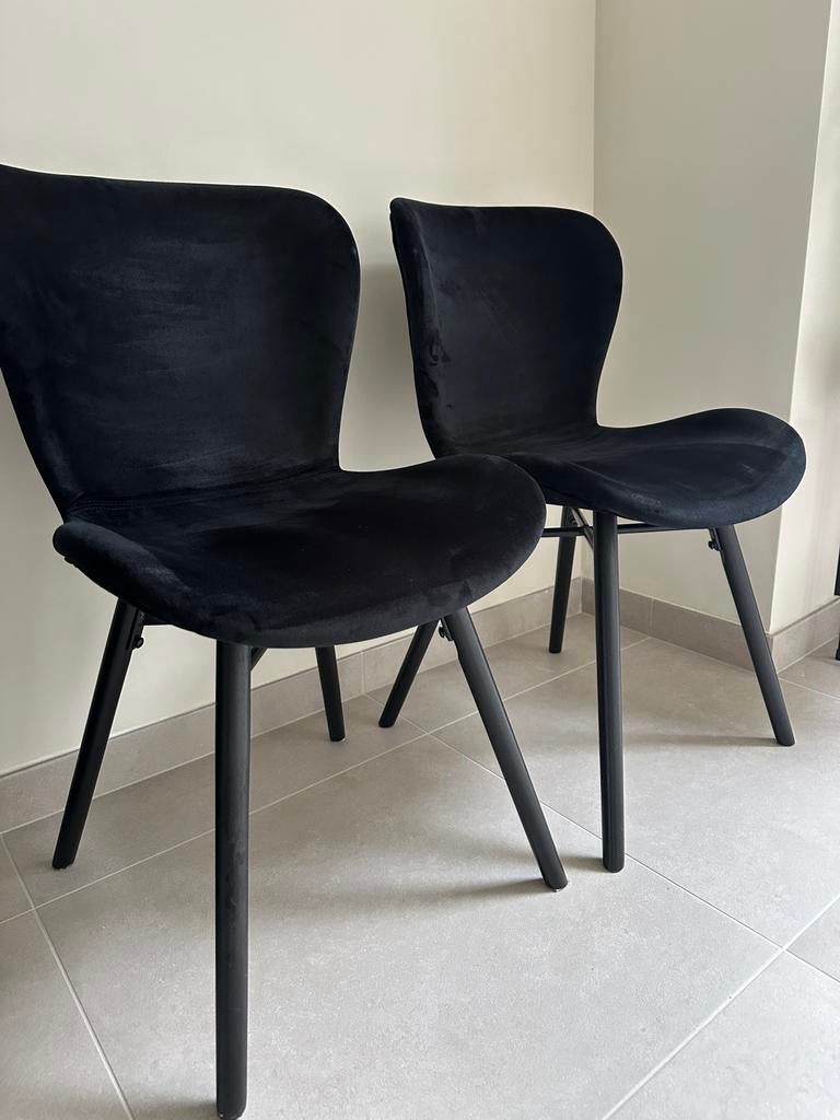 2 zwarte stoelen, Ophalen, Zo goed als nieuw, Zwart