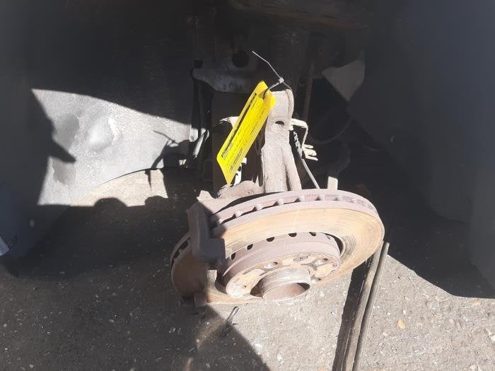 Moyeu de roue avant d'un Renault Megane, -, Renault, -, 3 mois de garantie