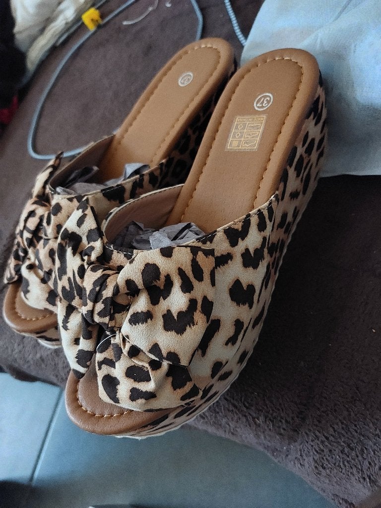 Chaussure été femmes pointure 37, Vêtements | Femmes, Chaussures, Neuf, Sandales et Mûles, Autres couleurs, Enlèvement