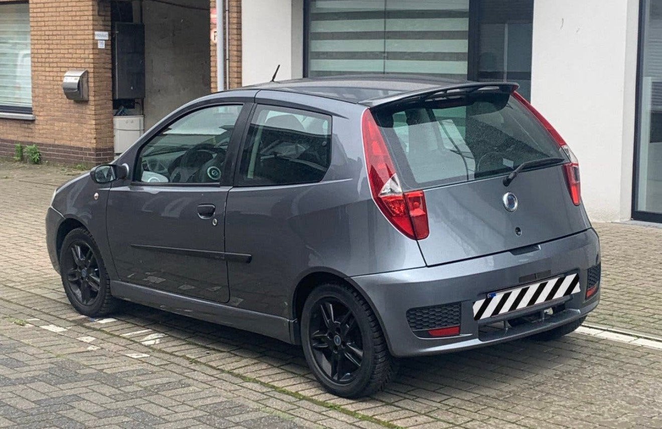 Fiat punto 1.4 benzine 6versnellingen, Autos, Argent ou Gris, Achat, Noir, Particulier