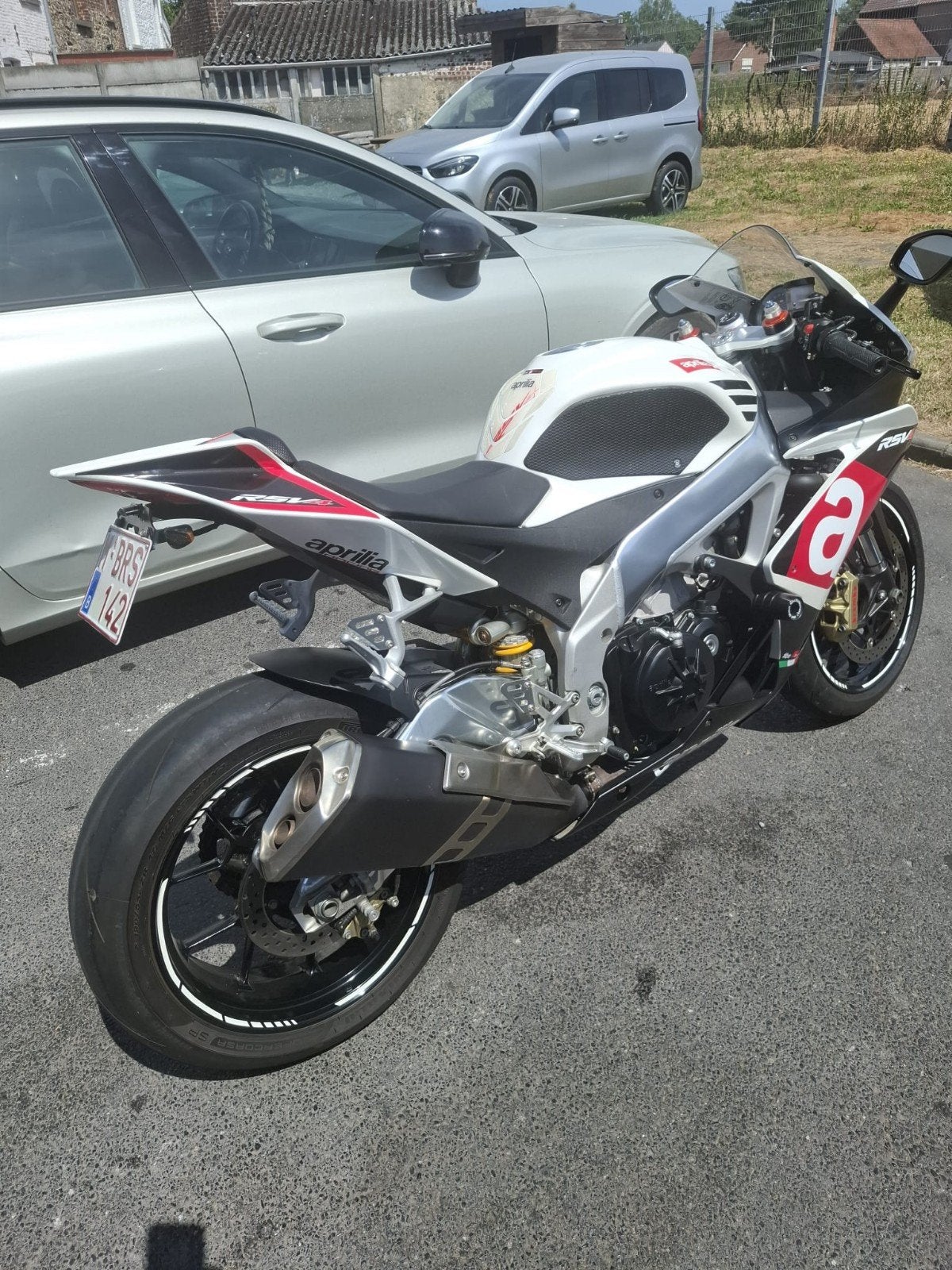 Aprila RSV4R
