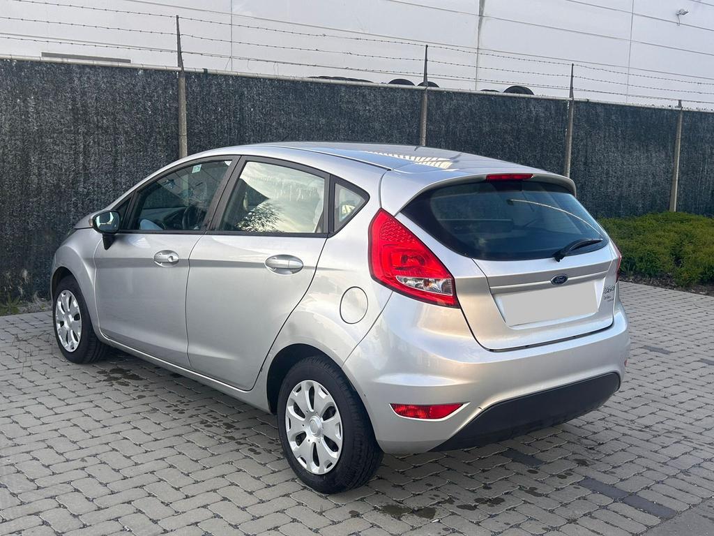 Ford Fiesta 1.3 benzine gekeurd voor verkoop, Auto's, Voorwielaandrijving, Euro 5, Stof, Zwart