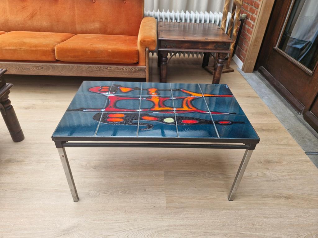 Salontafel Adri, Enlèvement